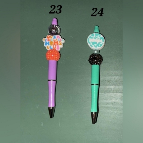 Handmade Colorful "Mom" Novelty Pens - Choose One - Picture 6 of 9
